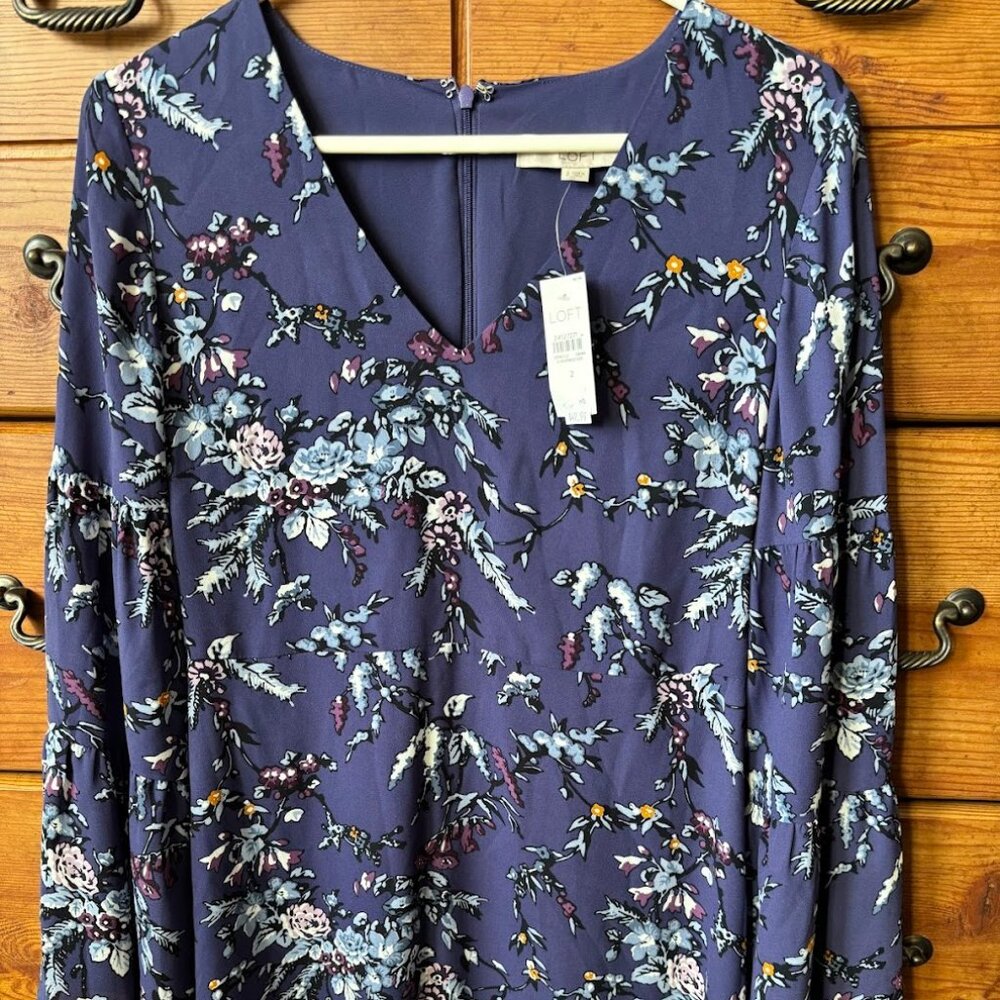 NWT Loft V-Neck Floral Bell Sleeve Dress